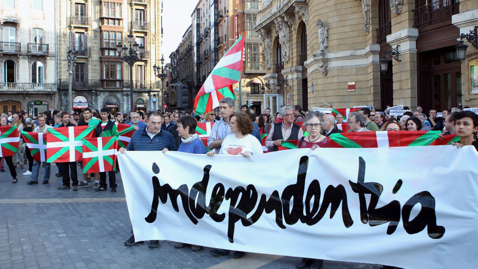 Concentración en Bilbao a favor de la independencia en junio de 2014.