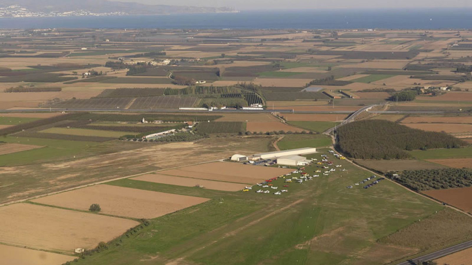 Vista áerea del aeródromo de Viladamat, en Girona