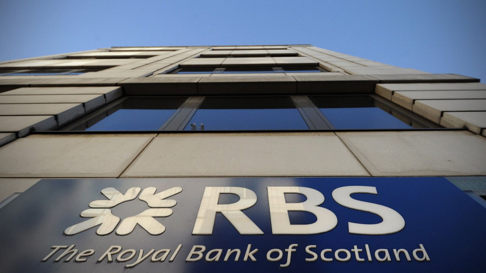 Imagen de archivo de la fachada del banco RBS en Londres