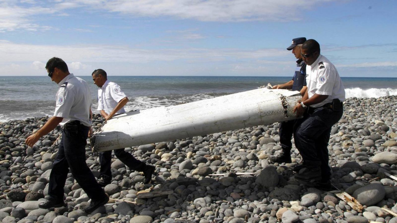 Restos hallados en La Reunión que coinciden con el avión desaparecido en Malasia en 2014