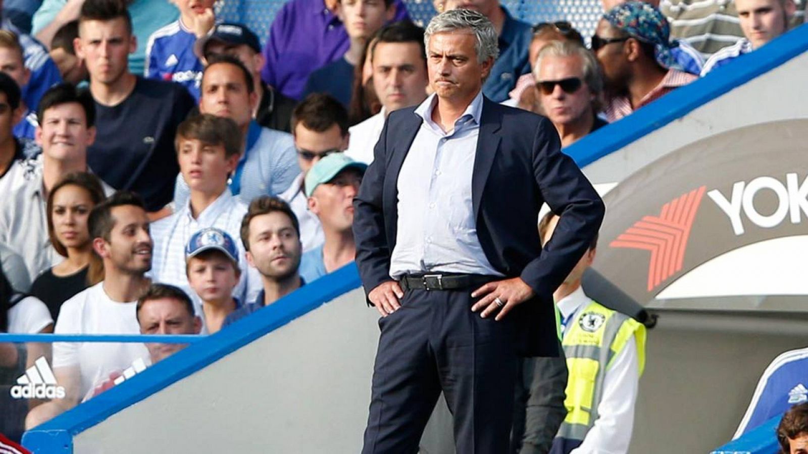 El Chelsea de Mourinho se ha estrenado en la Premier con un decepcionante empate ante el Swansea.