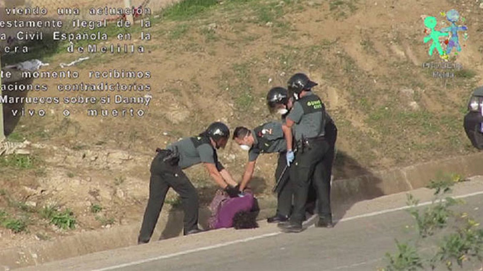 Captura del vídeo difundido por la ONG Prodein sobre el salto a la valla el 15 de octubre de 2014