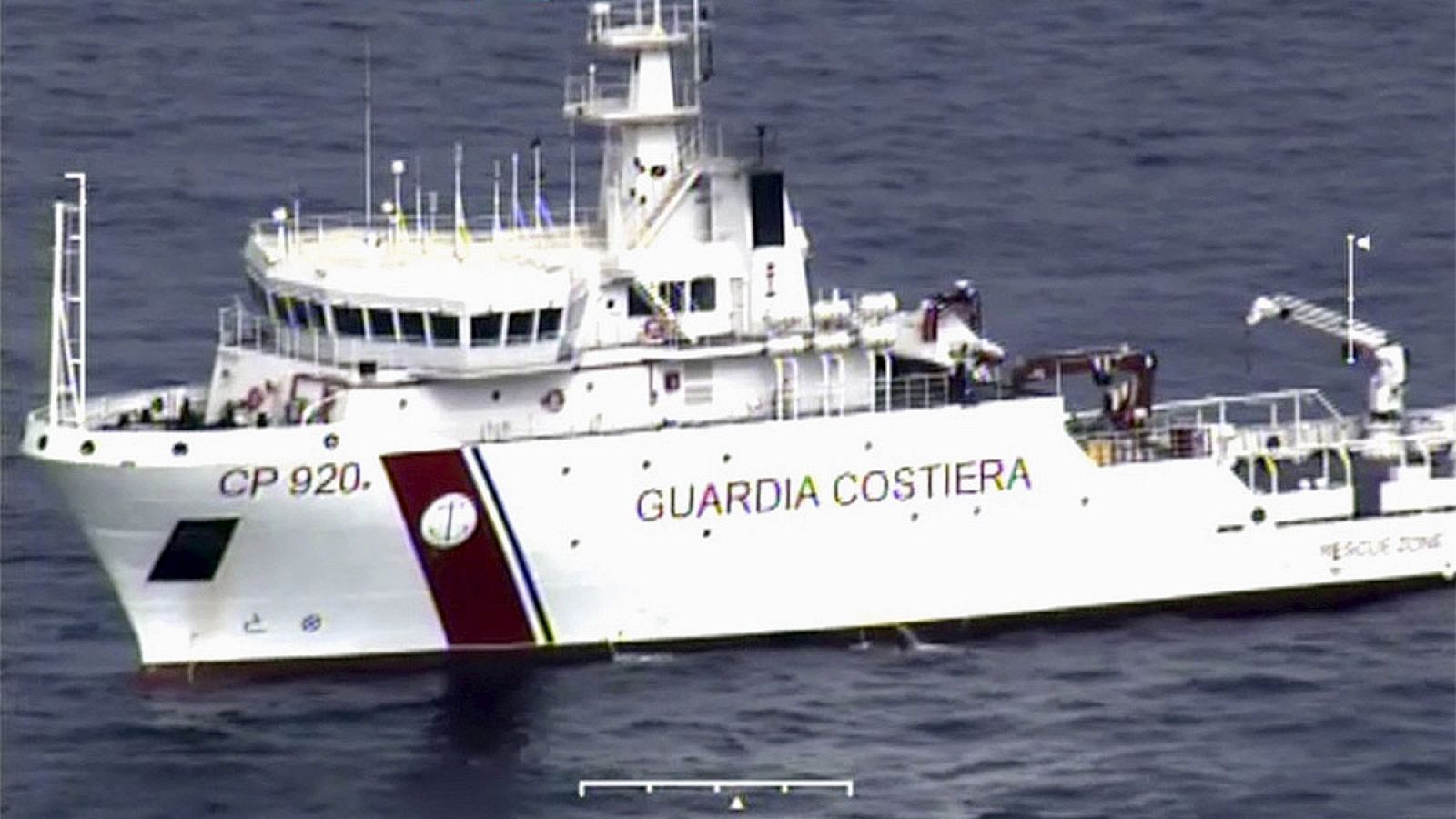 Barco de la Guardia Costera italiana