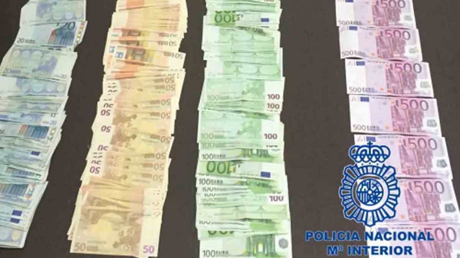 La Policía Nacional ha intervenido 28.000 euros en efectivo en el registro de un domicilio de los detenidos