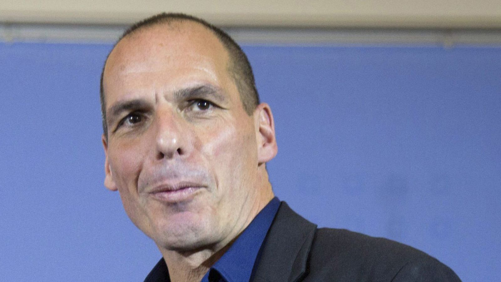 Yanis Varoufakis a la salida de una rueda de prensa en Berlín (Archivo)