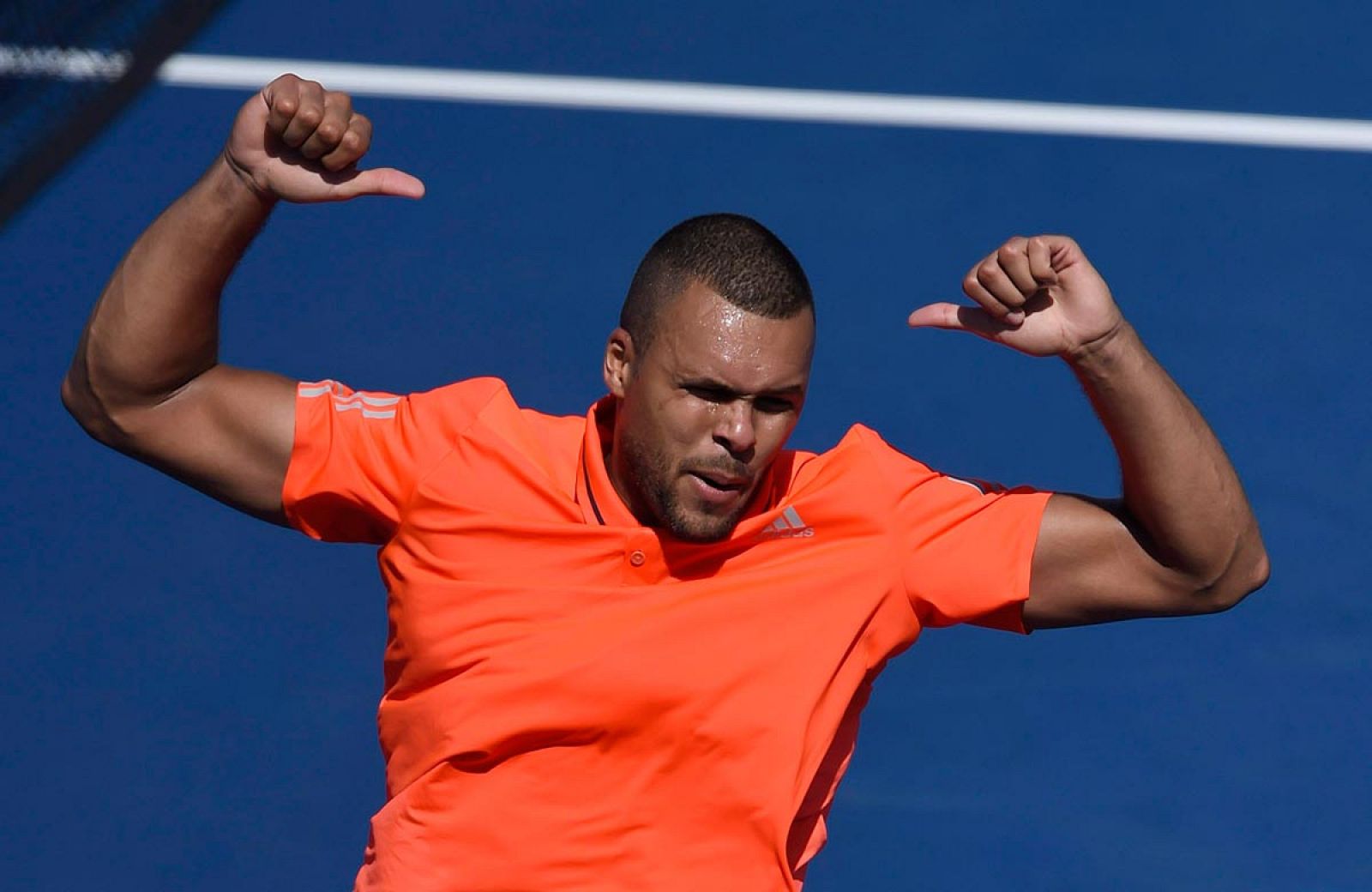 Tsonga celebra su pase a los cuartod del US Open