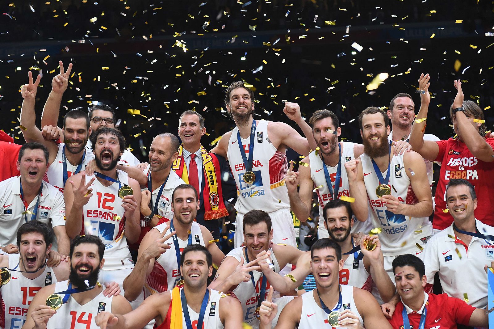 La selección española celebra la victoria en la final del Eurobasket 2015.