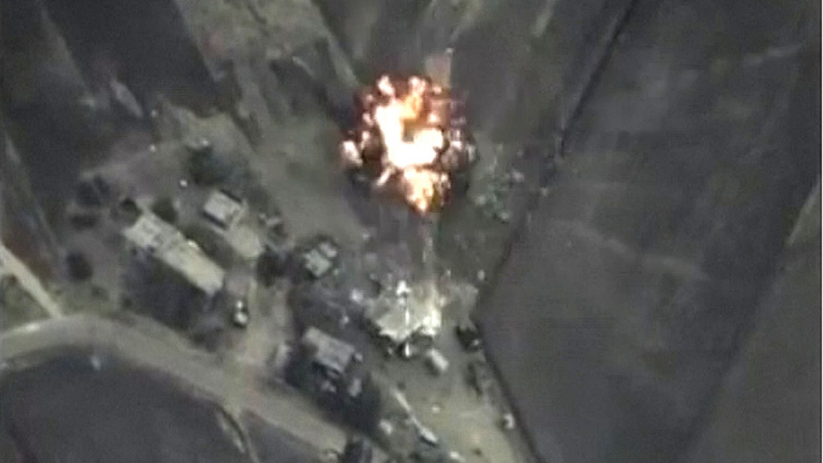 Uno de los ataques aéreos rusos sobre bases del Estado Islámico en Siria