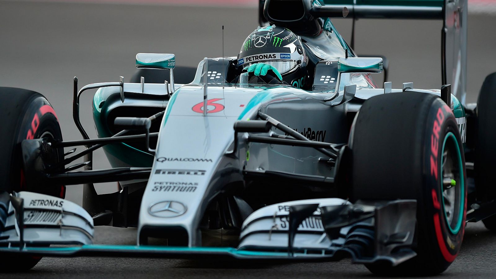 Rosberg, logra la 'pole' en Rusia