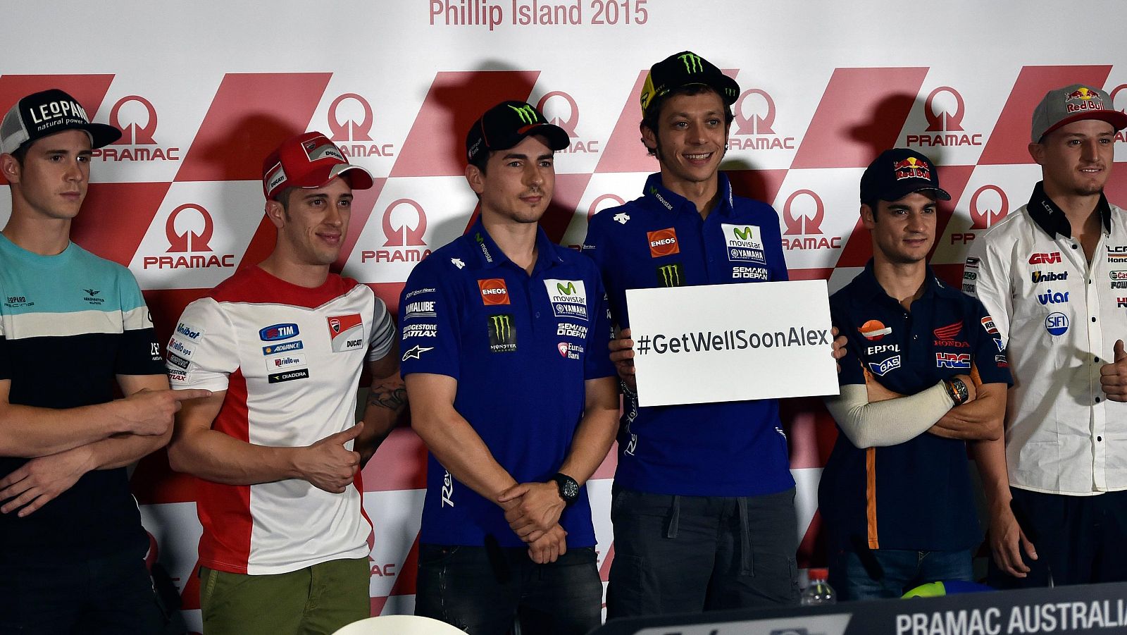 Varios pilotos como Rossi, Lorenzo y Pedrosa, entre otros, mandan ánimos a De Angelis desde Australia