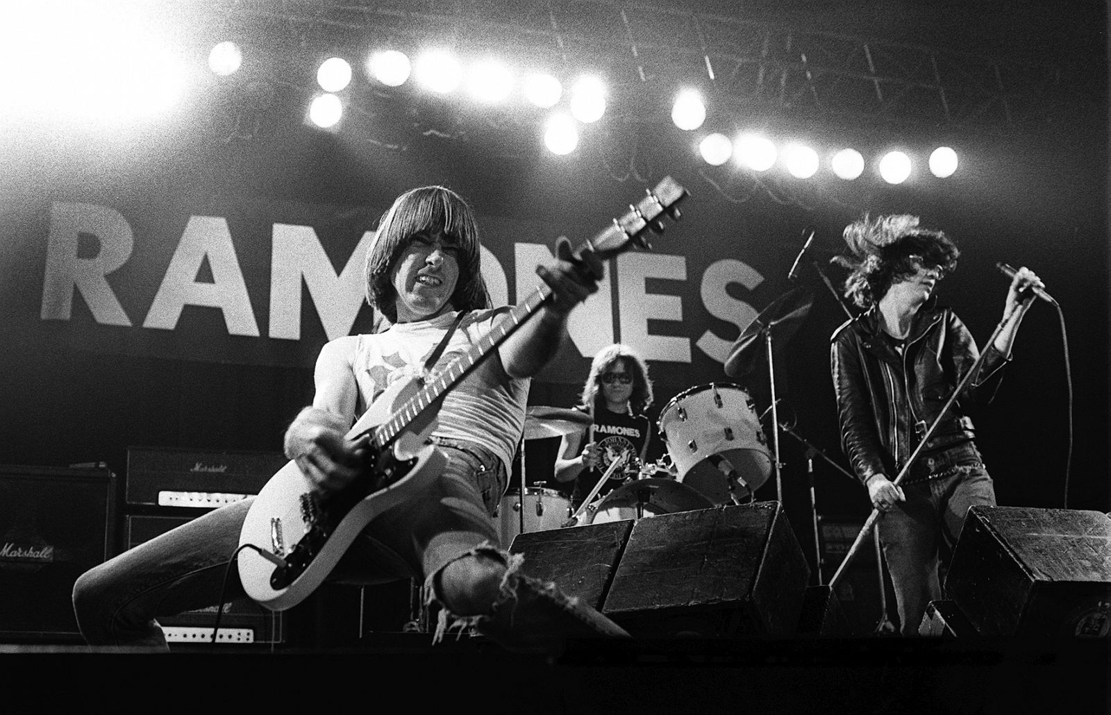 Los años setenta supusieron en Estados Unidos una década de gran diversidad cultural, en la que surgieron grupos musicales como The Sex Pistols, Blondie o Ramones (en la imagen)