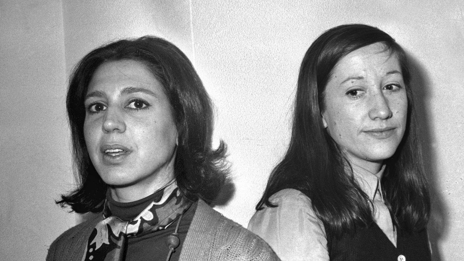 Carmen Santonja y Gloria Van Aerssen (izquierda), del dúo musical Vainica Doble en una imagen de 1970.