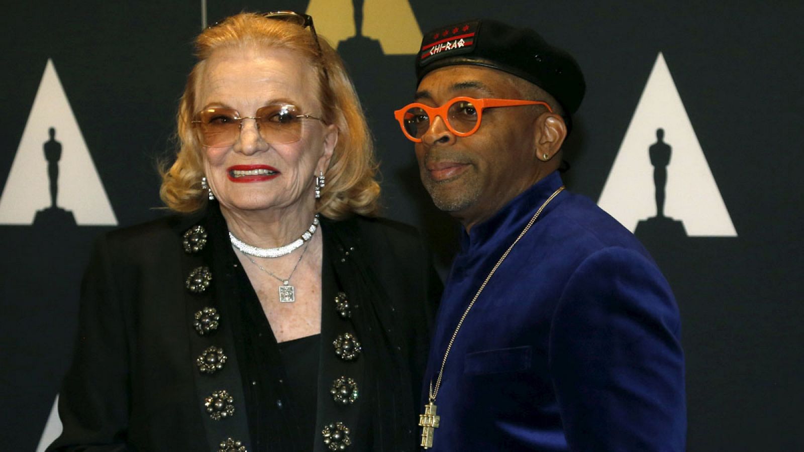 El director de cine Spike Lee y la actriz Gena Rowlands en un momento de la gala