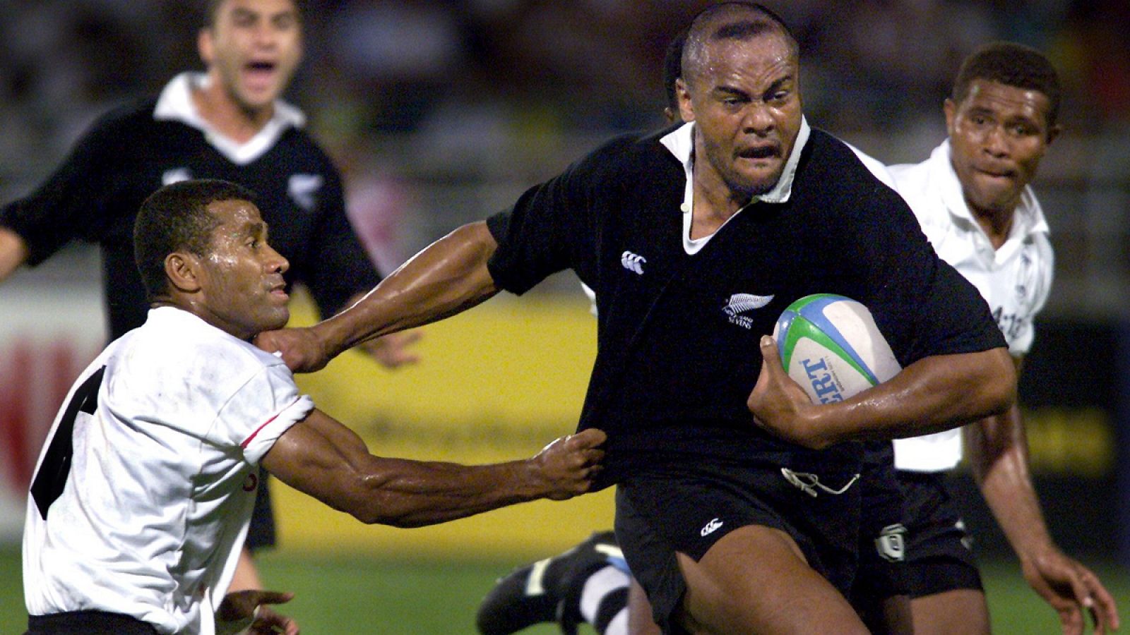 Jonah Lomu era capaz de correr los 100 metros en menos de once segundos.