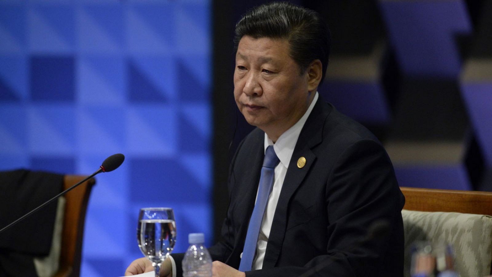 El presidente chino, Xi Jinping, participa en la cumbre de APEC, en Manila (Filipinas).