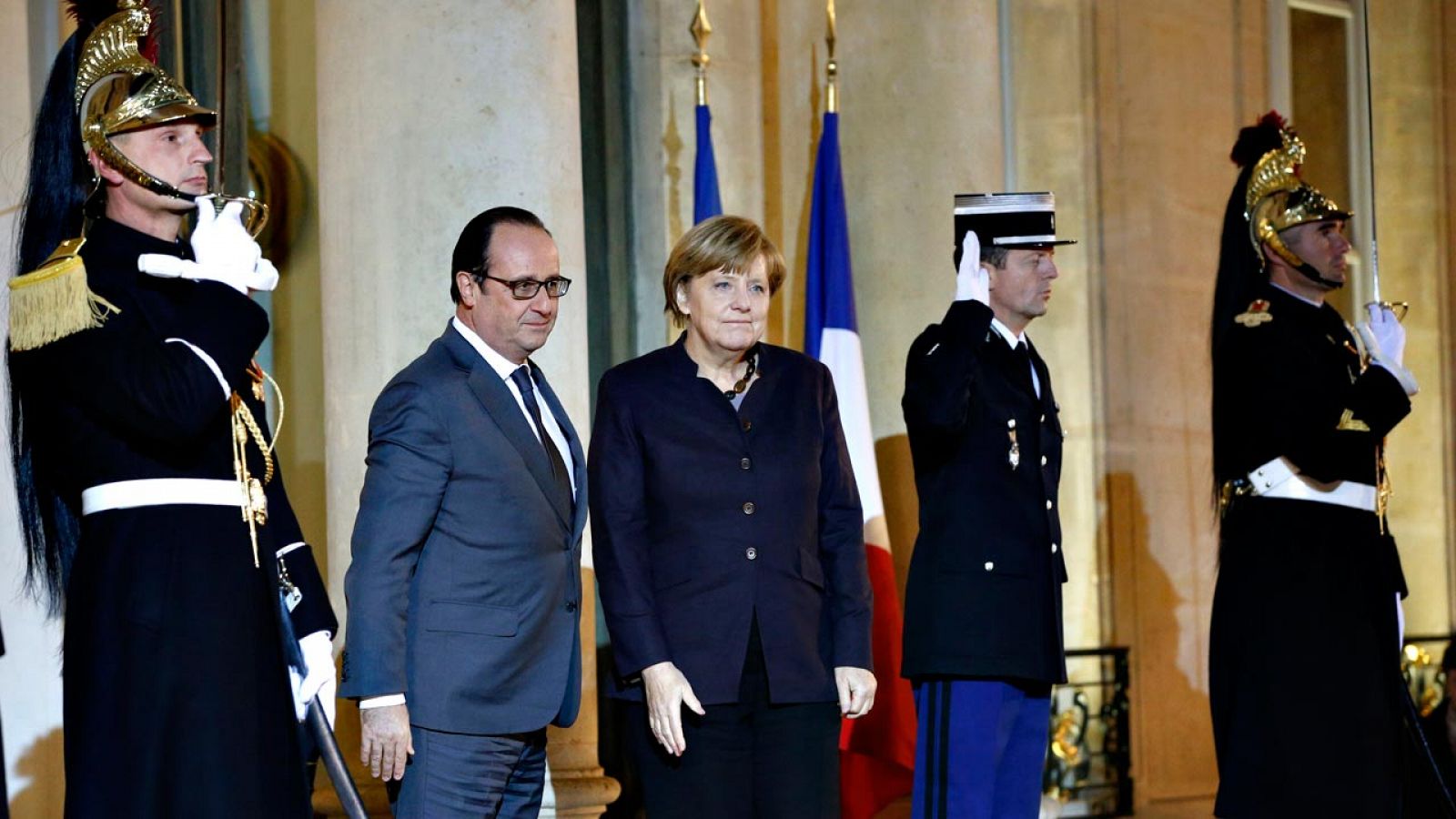 El presidente francés, François Hollande, y la canciller alemana, Angela Merkel