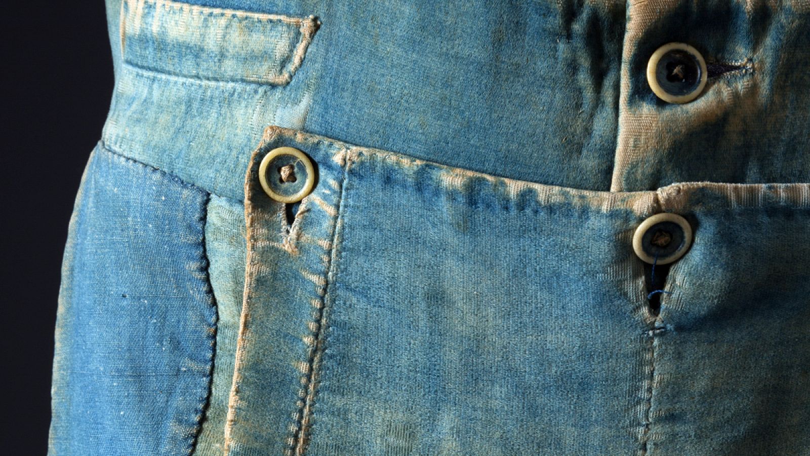 Pantalones para hombre fabricados hacia 1840.