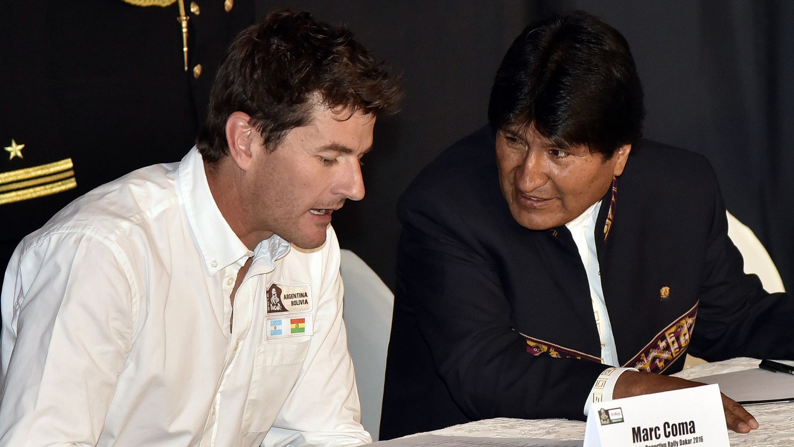 El español Marc Coma presenta el Rally Dakar junto al presidente de Bolivia, Evo Morales