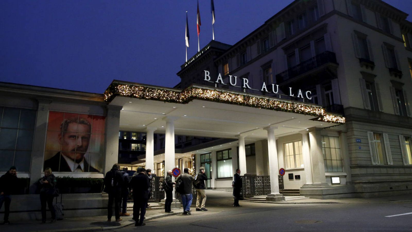 Fachada del hotel Baur au Lac de Zúrich, donde se ha llevado a cabo la operación policial.