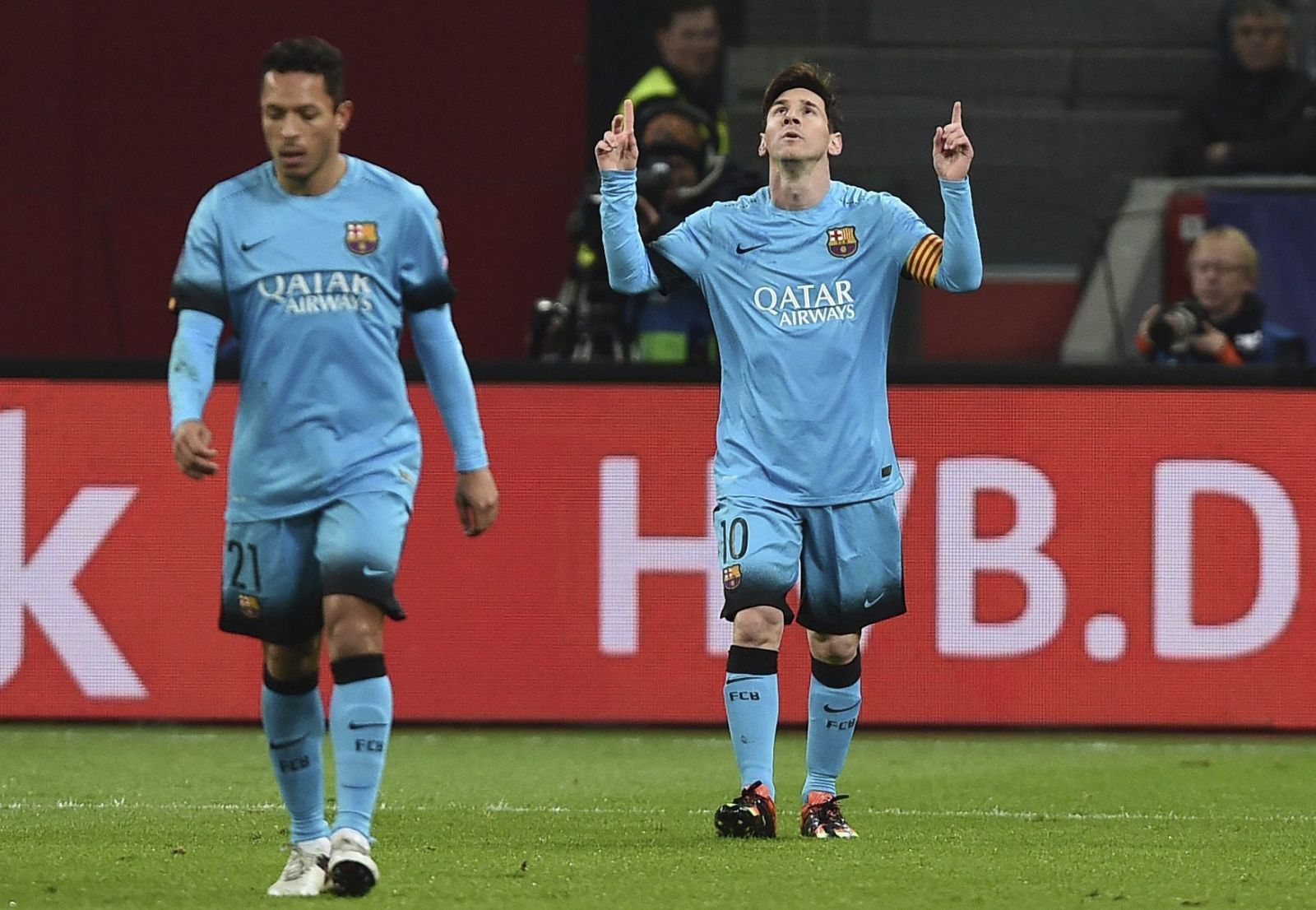 Messi celebra el gol conseguido ante el Bayer Leverkusen.
