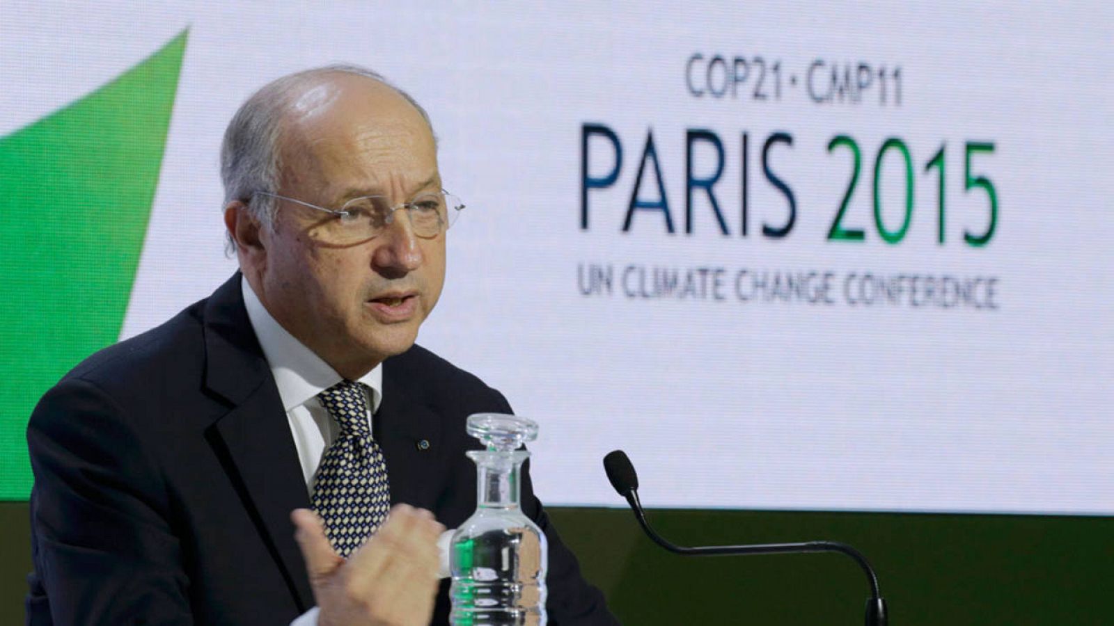 Laurent Fabius, presidente del COP21, durante una conferencia de prensa