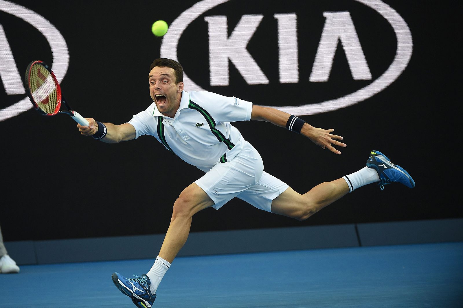 Imagen del tenista español Roberto Bautista durante el partido frente a Berdych.