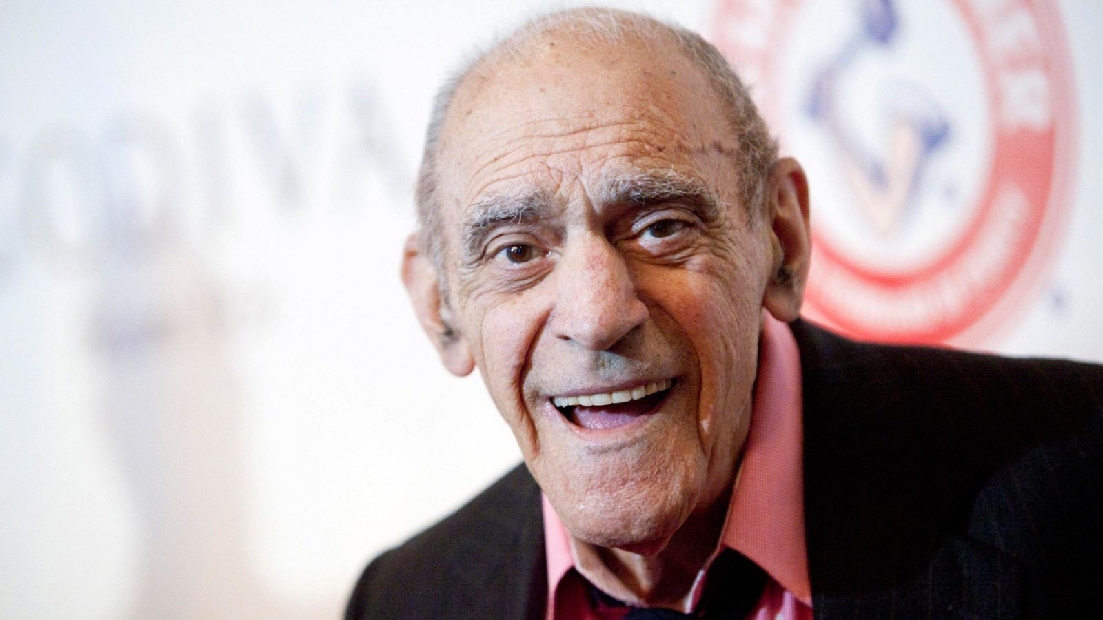 El actor Abe Vigoda en una foto de archivo de mayo de 2012