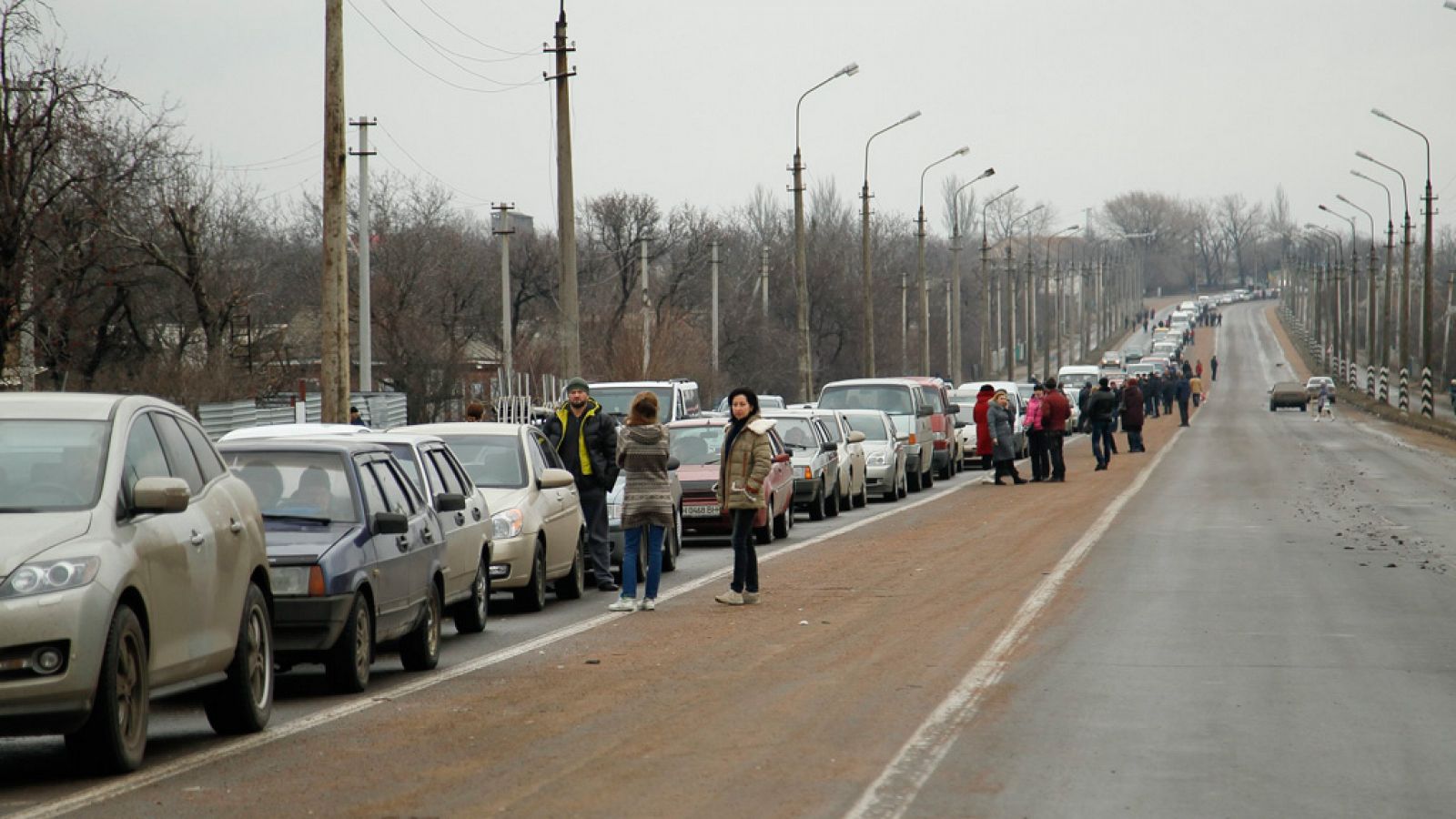 Carretera de acceso a la localidad de Elenovka, 25 kilómteros al sur de Donetsk