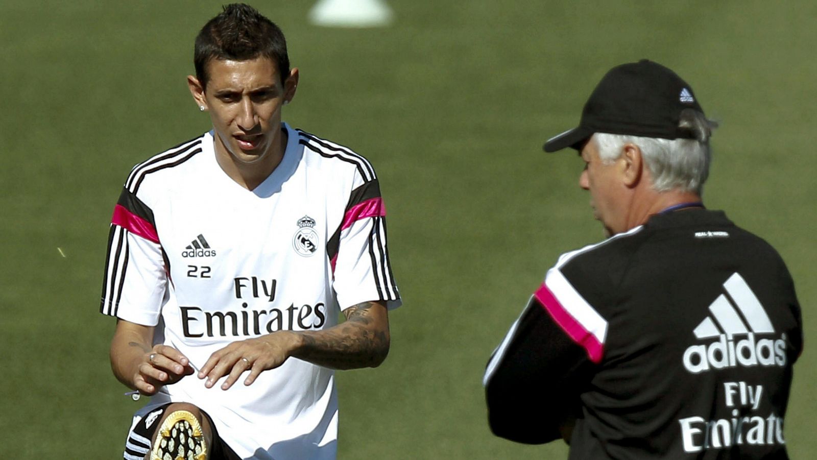 Di María, a la izquierda, en un entrenamiento con el Real Madrid