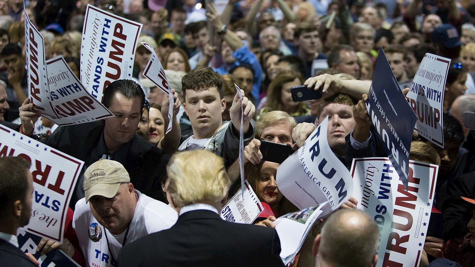 El candidato republicano a las primarias presidenciales, Donald Trump, en un acto en Atlanta, Georgia, el 21 de febrero de 2016. Branden Camp/Getty Images/AFP