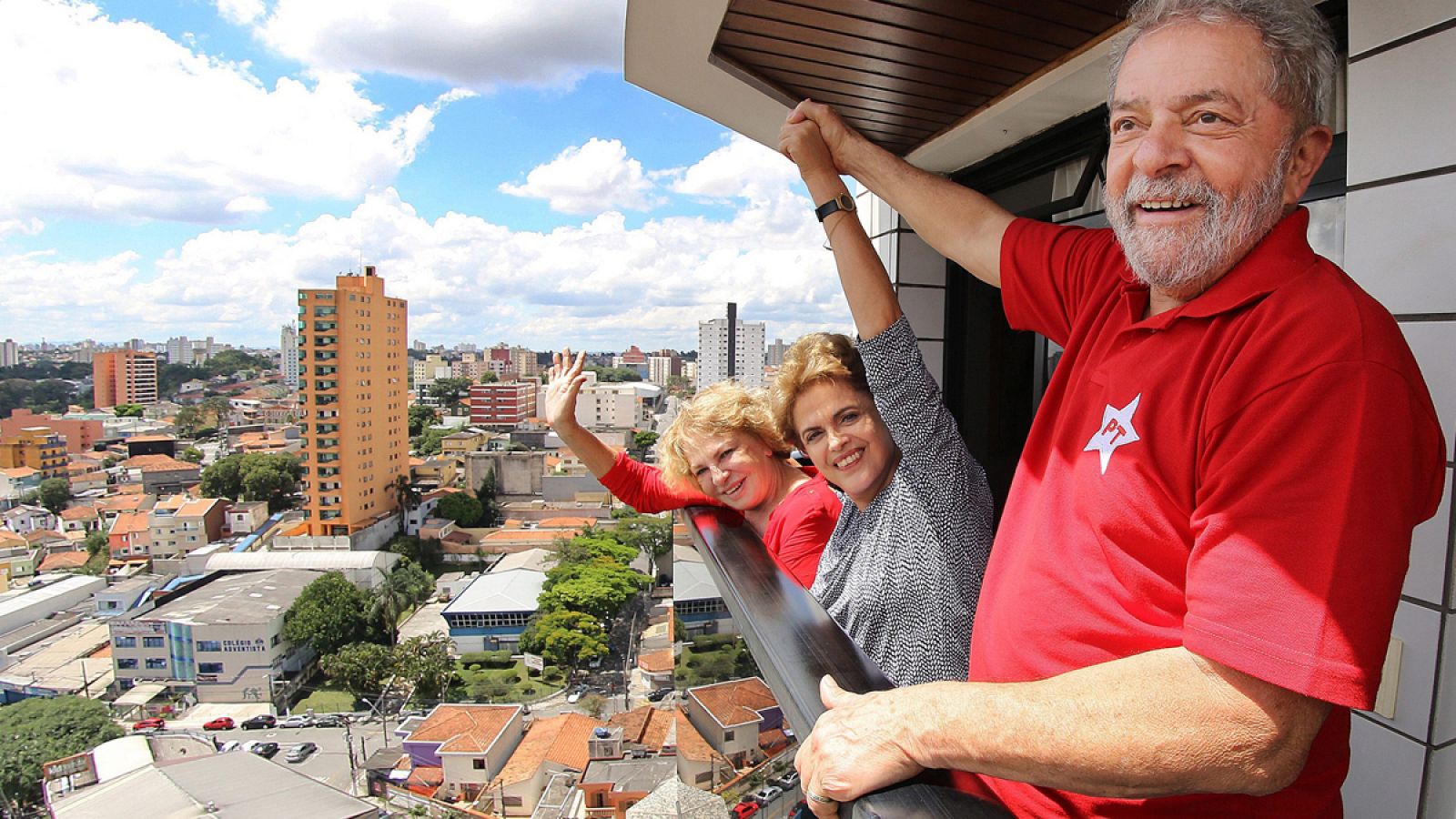 ROUSSEFF VISITS LULA