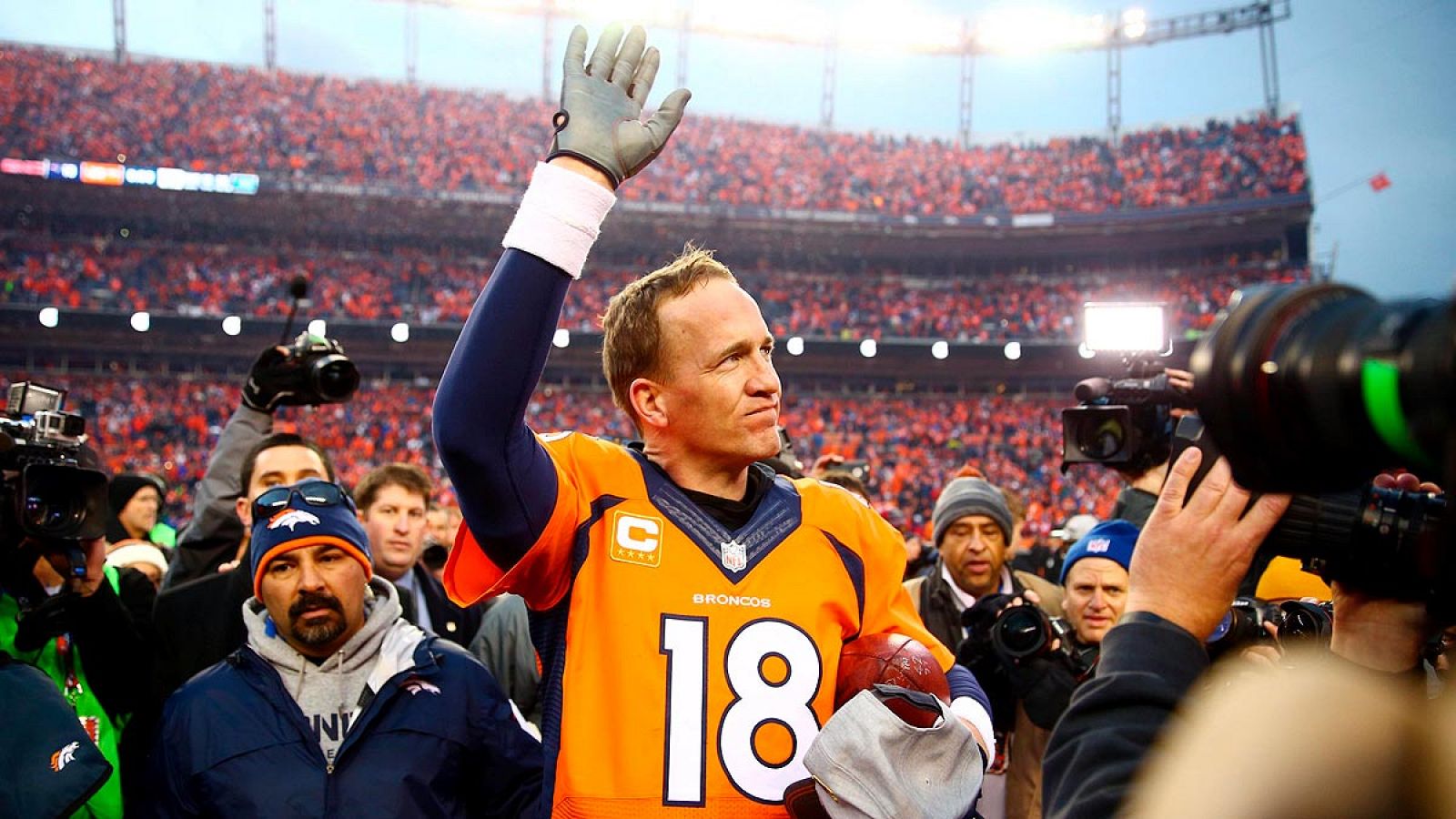 Peyton Manning, el quarterback con mejores números de la historia, se retira tras 18 años en la élite de la NFL