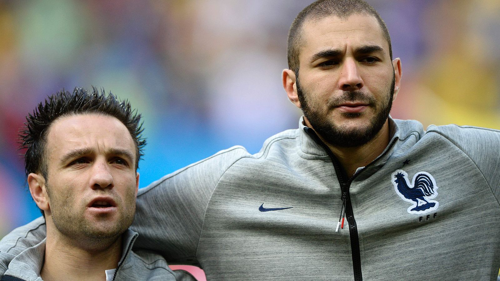 Karim Benzema, junto a Valbuena en la selección francesa.