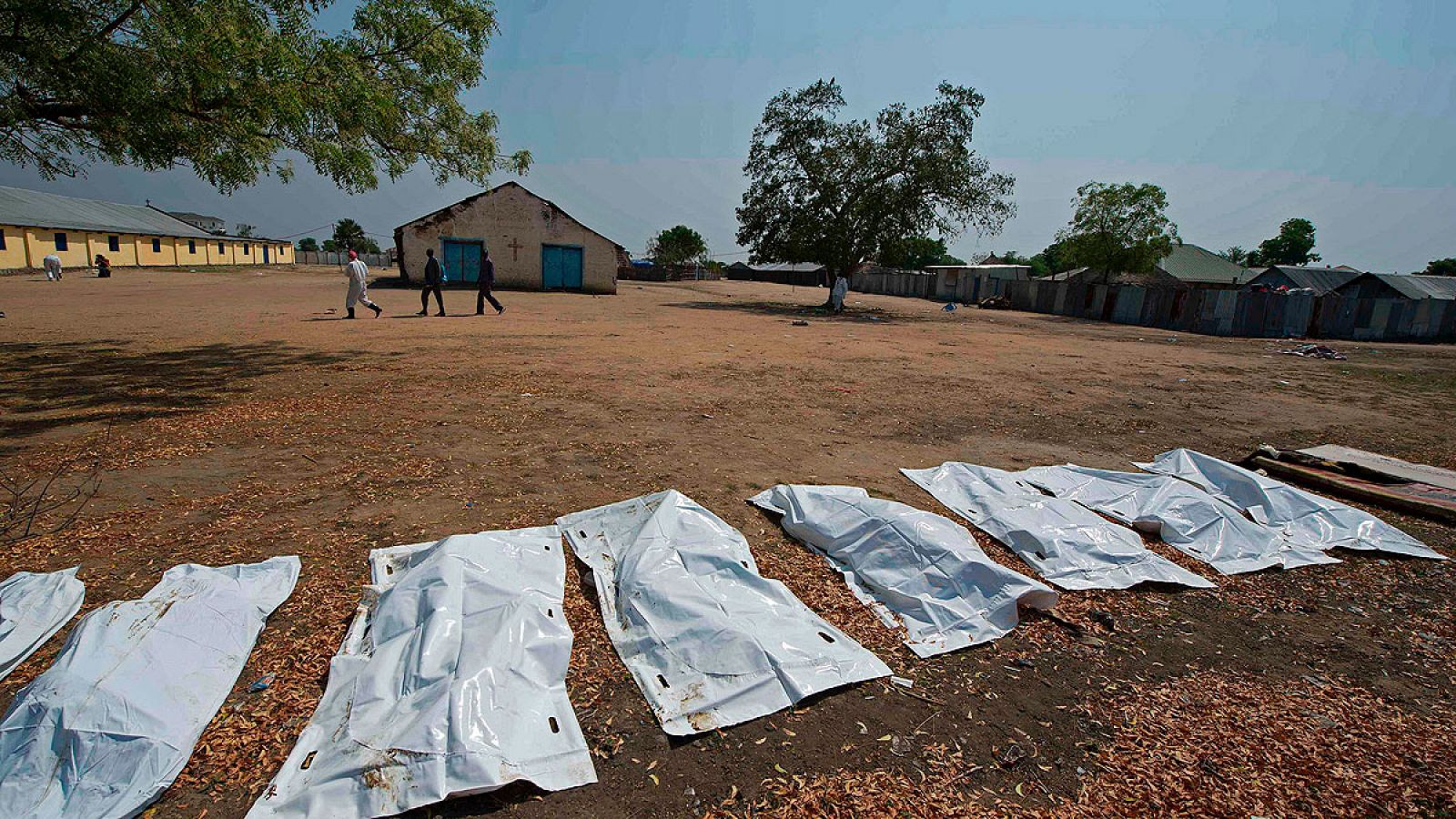 Imagen de archivo tomada el 27 de enero de 2014, que muestra 16 civiles muertos en Sudán del Sur