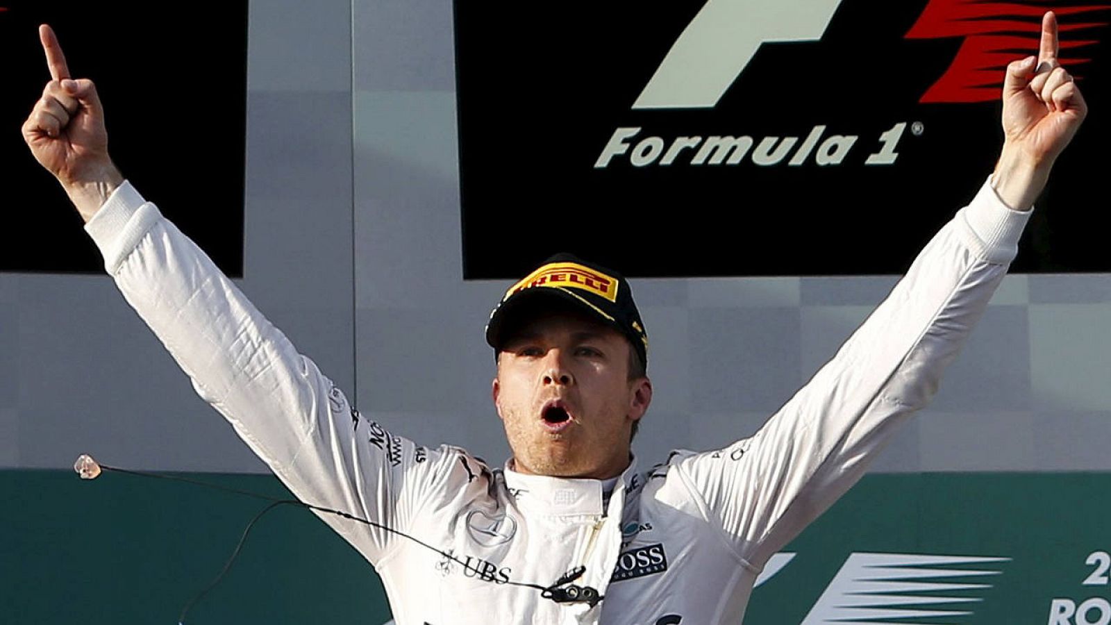 Rosberg celebra su triunfo en Australia.