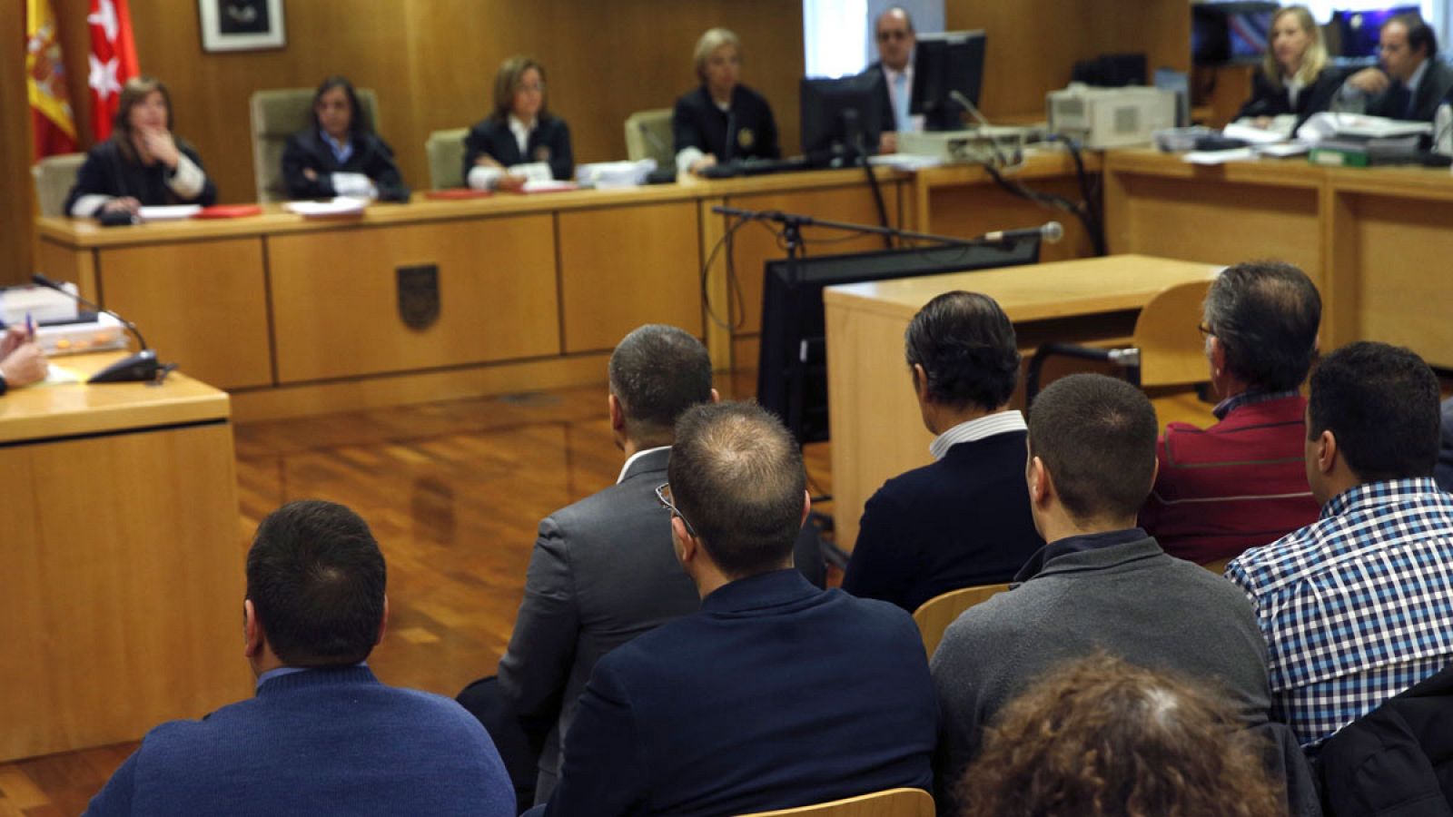 Los quince procesados por la tragedia del Madrid Arena en el banquillo de los acusados en la Audiencia Provincial de Madrid