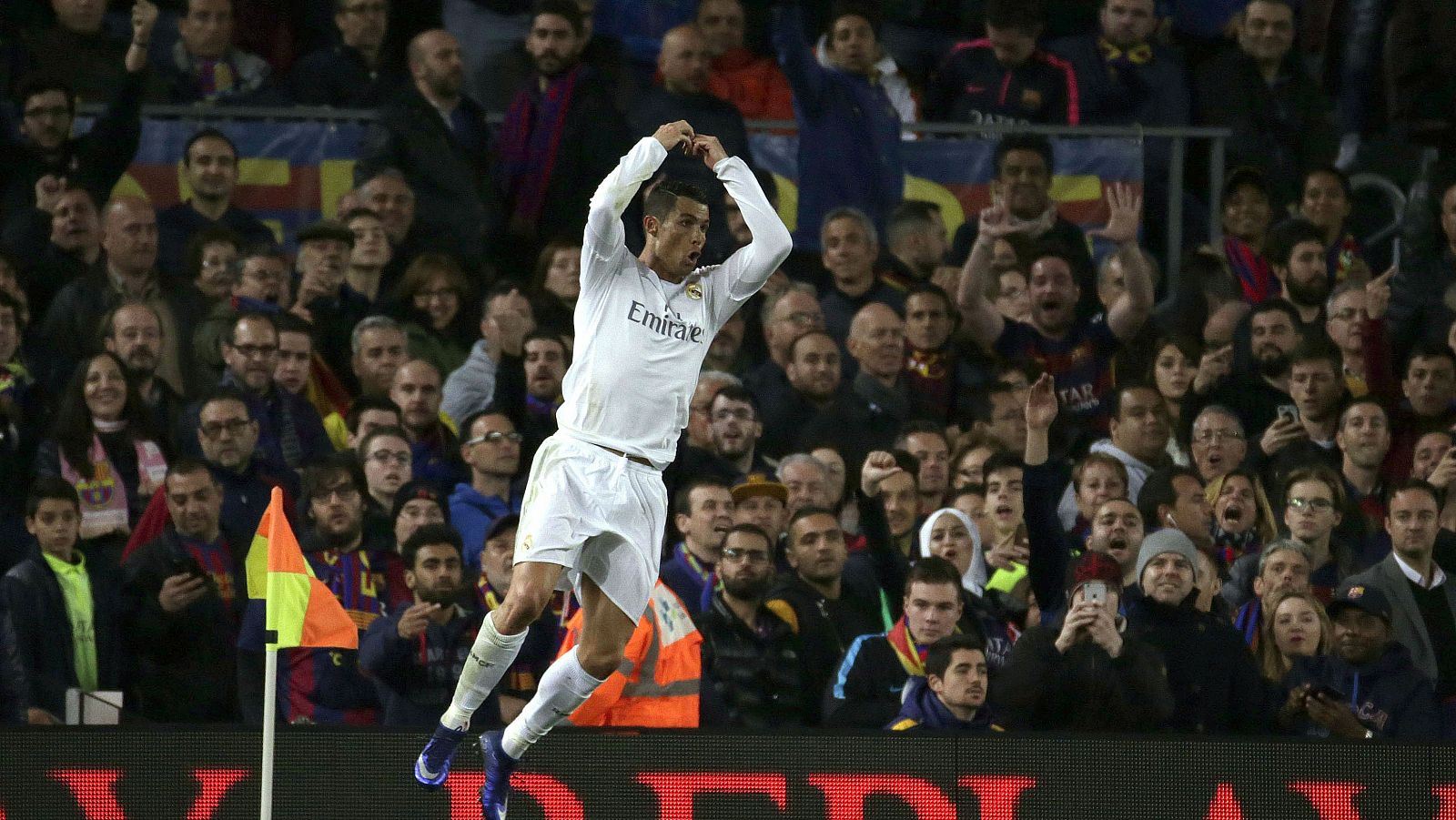 Cristiano Ronaldo celebra su gol ante el Barça