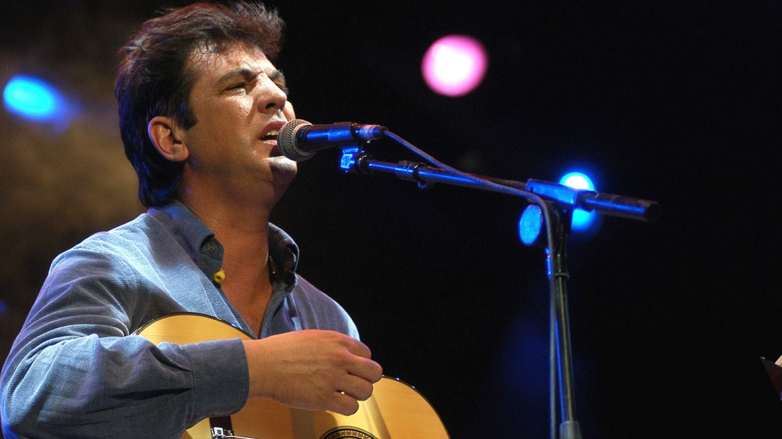 El cantante Manolo Tena, en una imagen de 2003