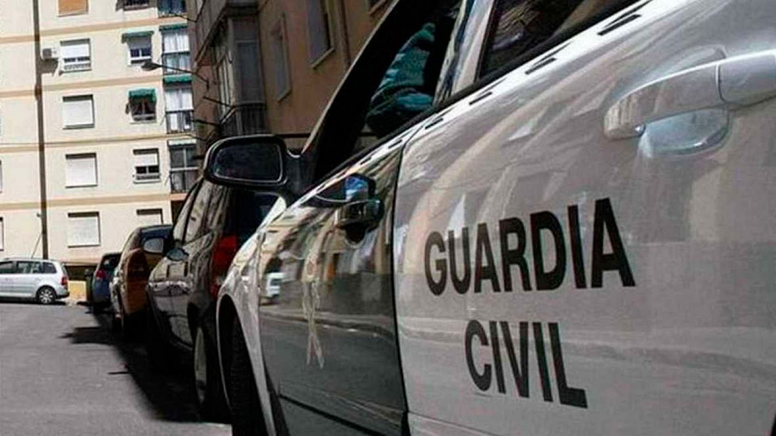 La Guardia Civil investiga un zulo hallado en Ceuta