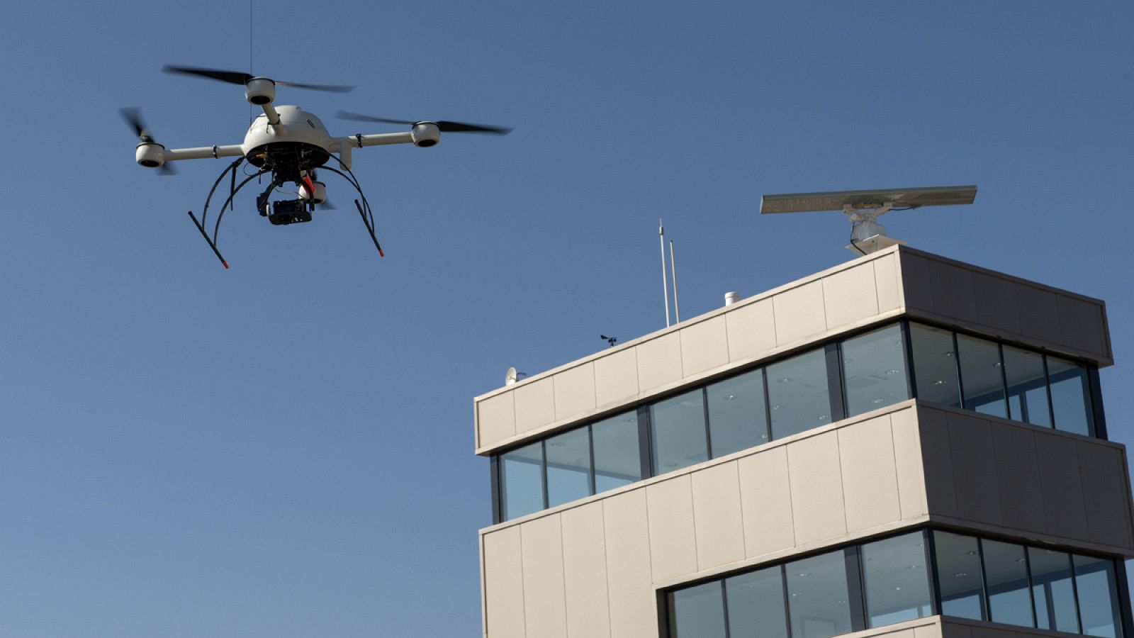 El modelo más habitual de drones es del de menos de 25 kilos al despegue.