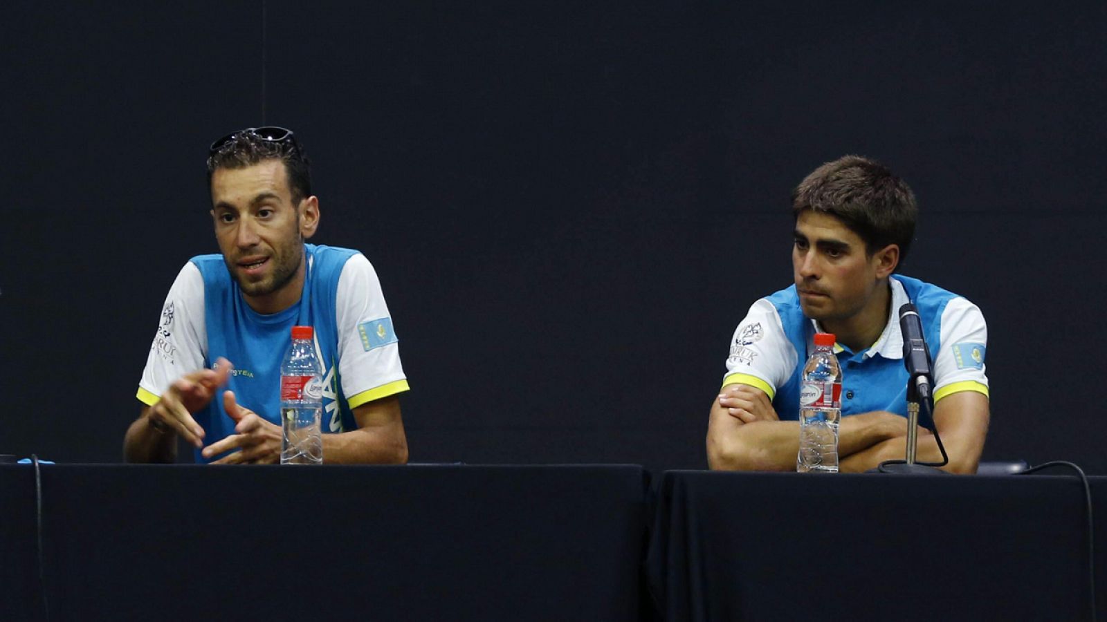 Nibali y Landa en la ruenda de prensa previa a la pasada Vuelta a España cuando eran compañeros en el Astana