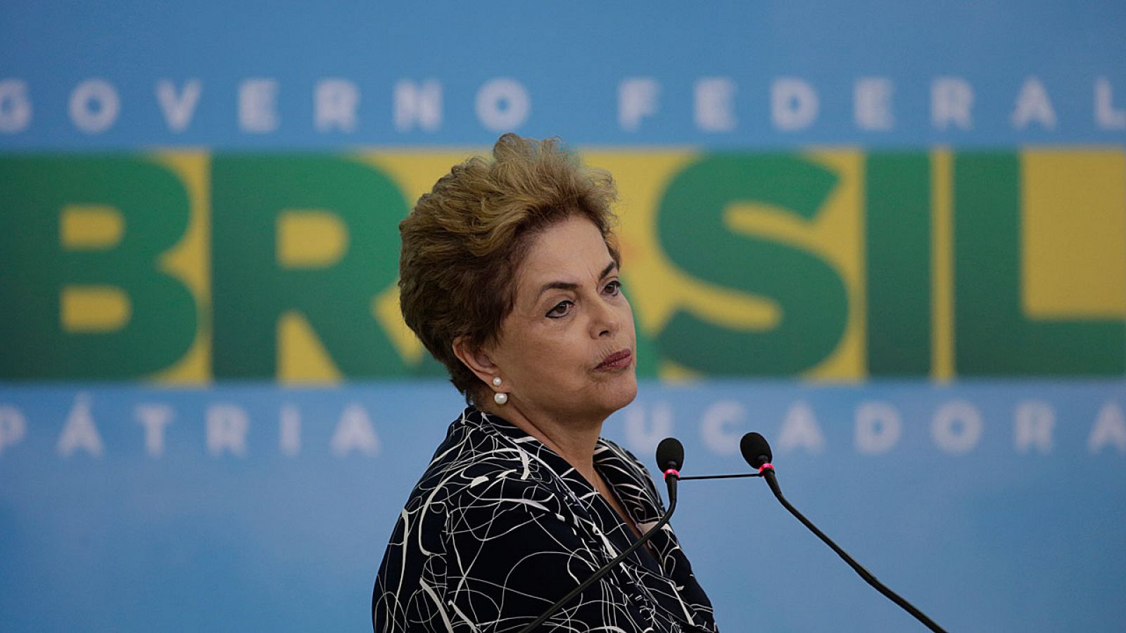 La presidenta de Brasil Dilma Rousseff dice que el proceso en su contra es un golpe de Estado.