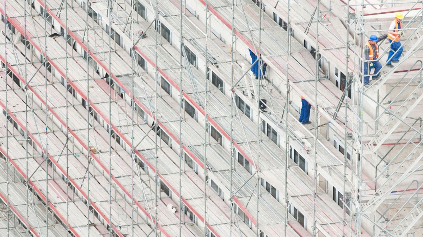 Andamio de un edificio en construcción en Berlín