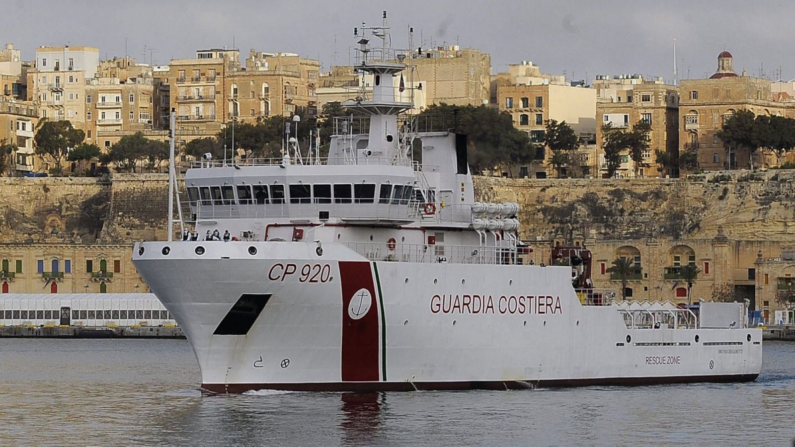 Imagen de archivo de una embarcación de la Guardia Costiera italiana