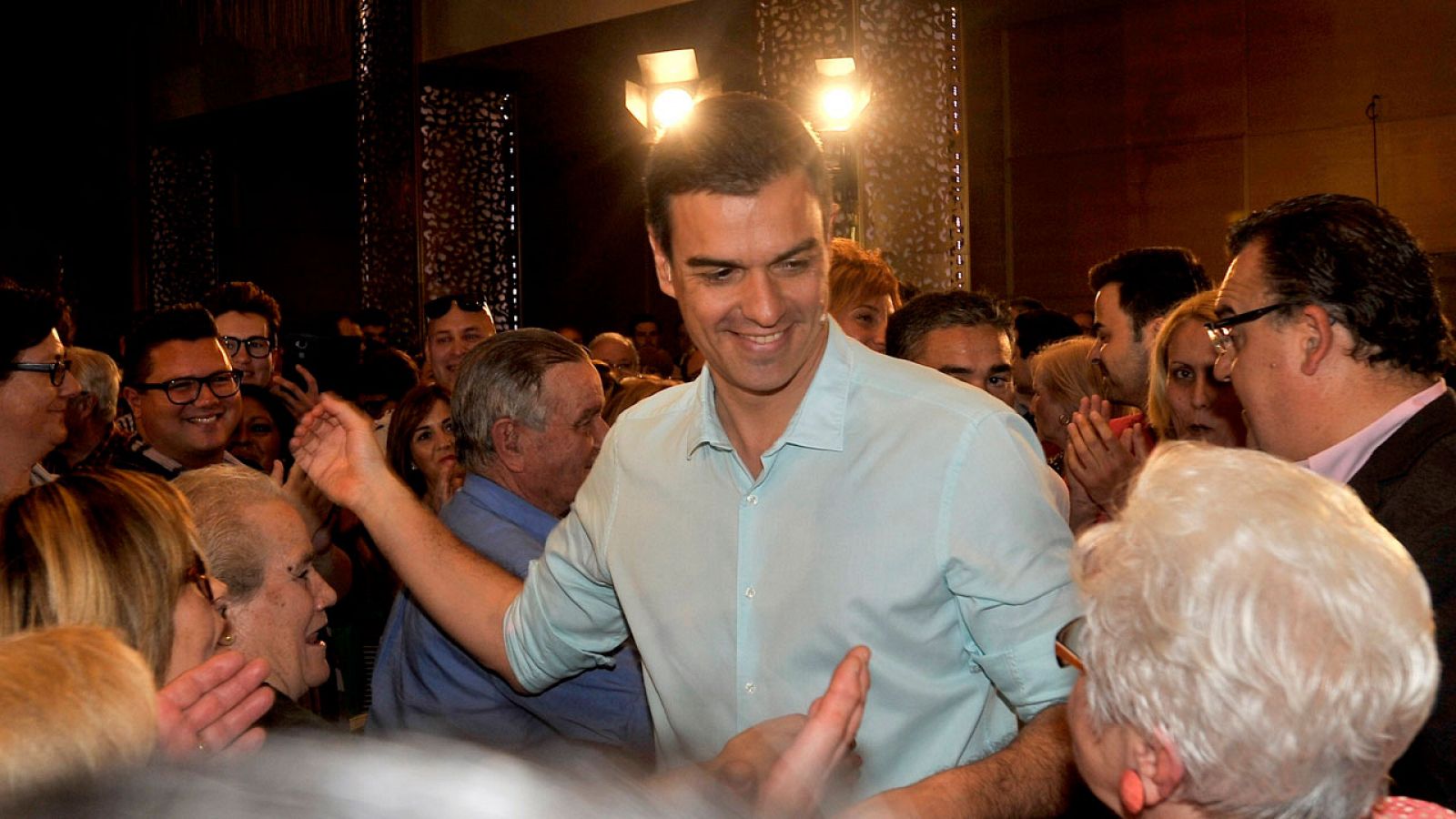 El secretario general del PSOE, Pedro Sánchez, a su llegada a una asamblea en Albacete