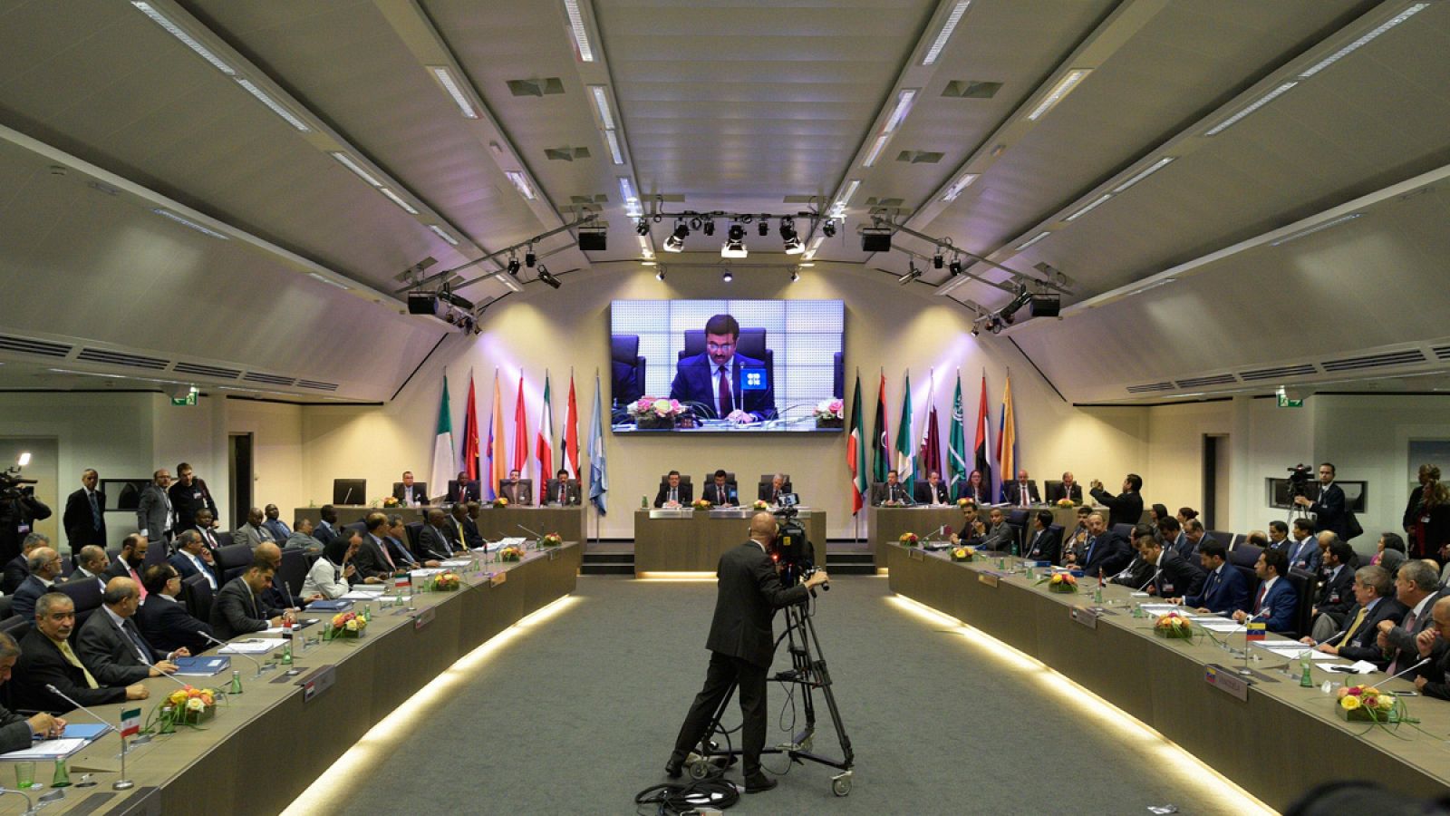 Vista general de la 169 conferencia ministerial de la OPEP en Viena, Austria