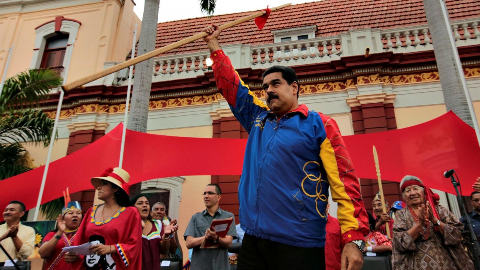 El presidente venezolano, Nicolás Maduro, en un acto con diputados indígenas en Caracas