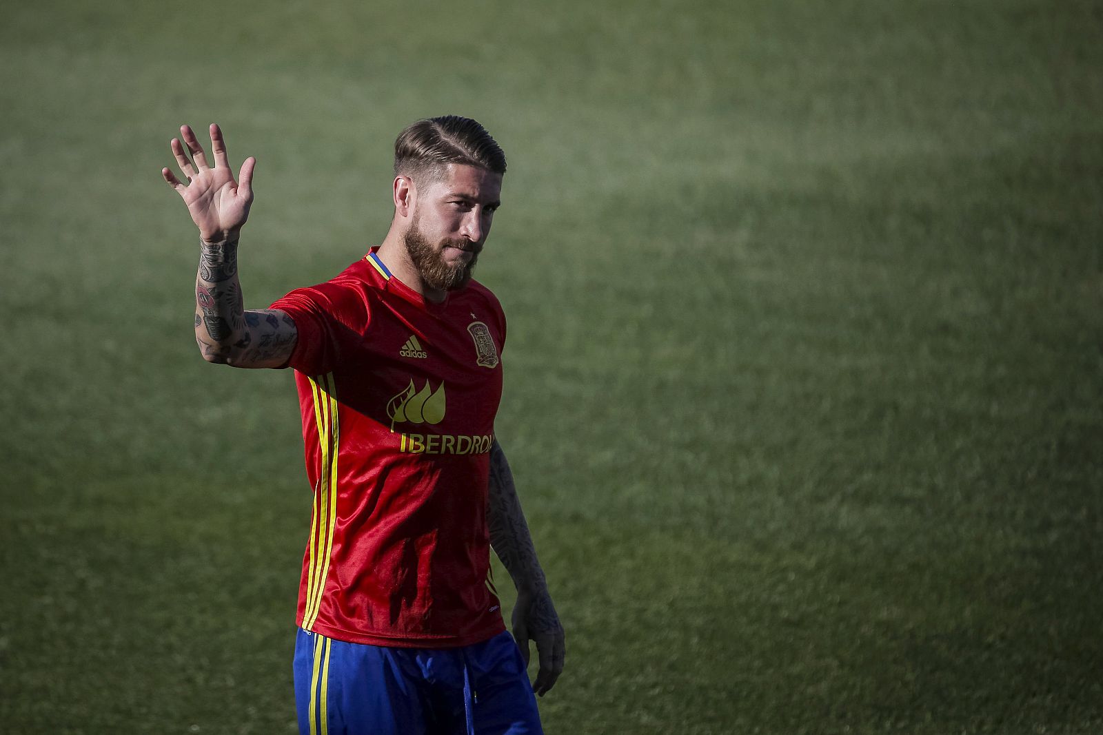 El defensa Sergio Ramos durante el entrenamiento de la selección española.