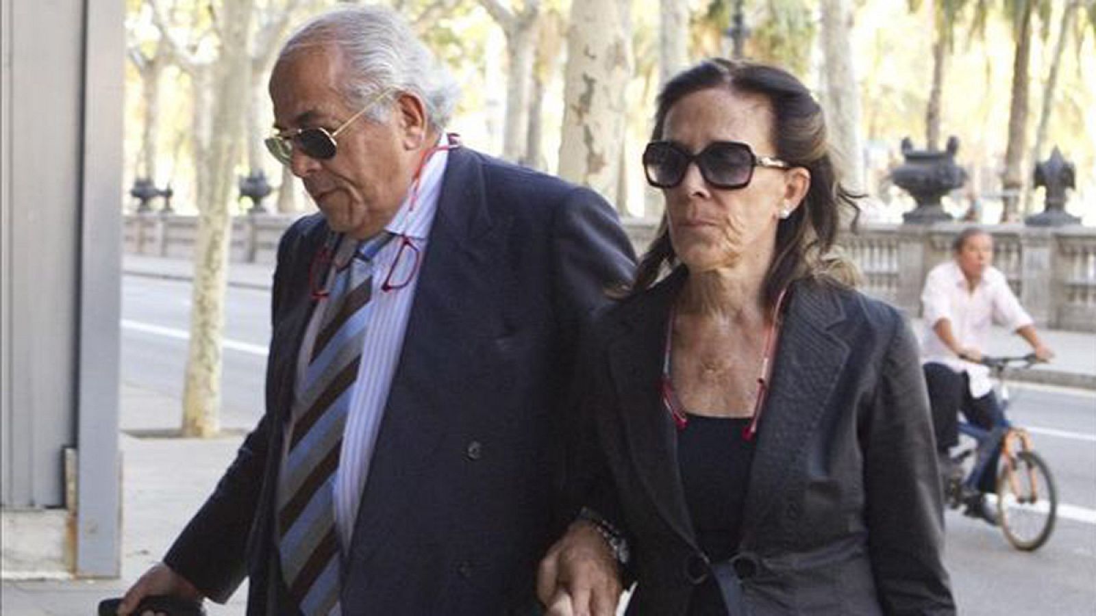 El ginecólogo Carlos Morín junto a su esposa