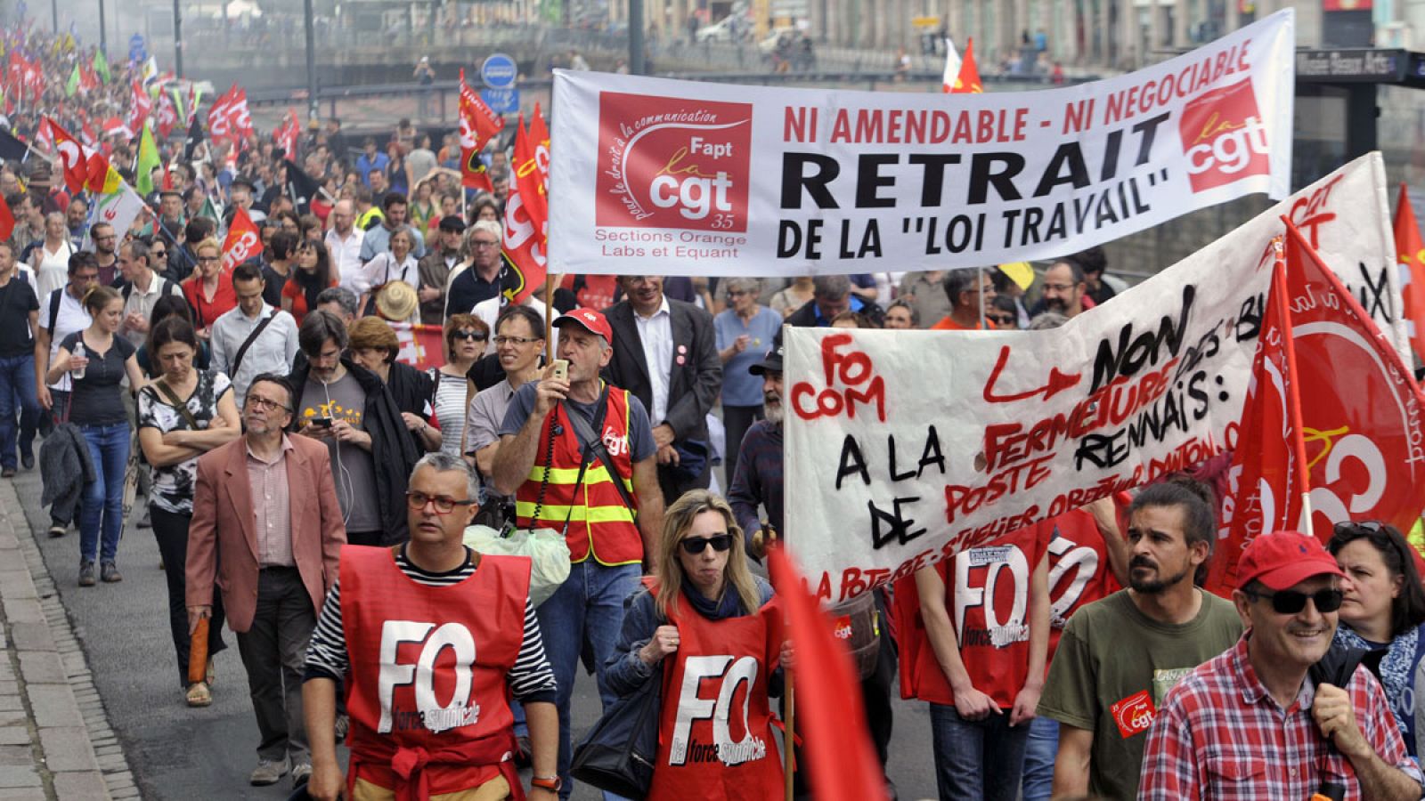 Manifestación en Rennes para pedir la retirada de la reforma laboral